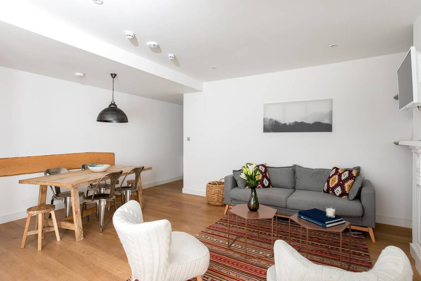 Stylish 2Br Home In West Kensington , 4 Guests London Exterior photo